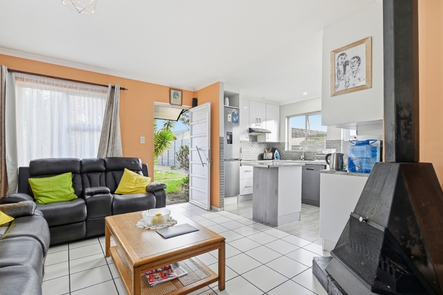 3 Bedroom Property for Sale in Steenberg Western Cape